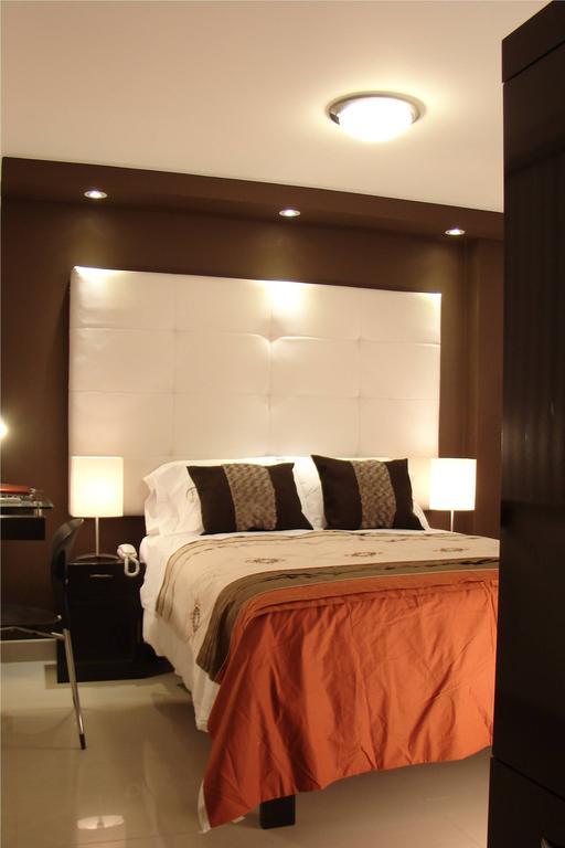 Hostal Media Luna Τρουχίλο Εξωτερικό φωτογραφία